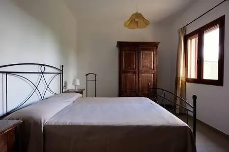 Armandiola *