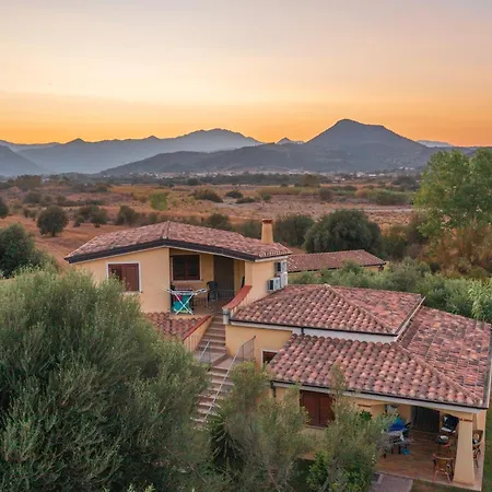 Armandiola Appartement Cardedu